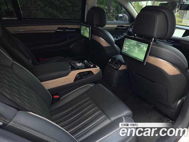Genesis G90 3.8 AWD Prestige 2019 — фото 24
