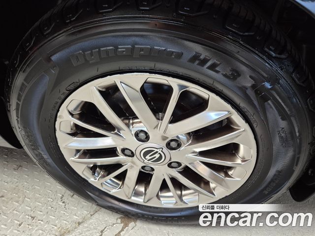 KG Mobility (SsangYong) Korando Turismo 4WD Extreme 9-seater 2015 — фото 5