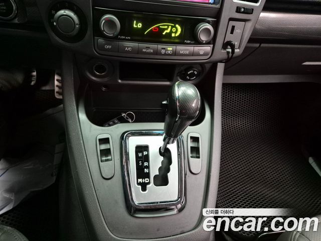 KG Mobility (SsangYong) Korando Turismo 4WD Extreme 9-seater 2015 — фото 9