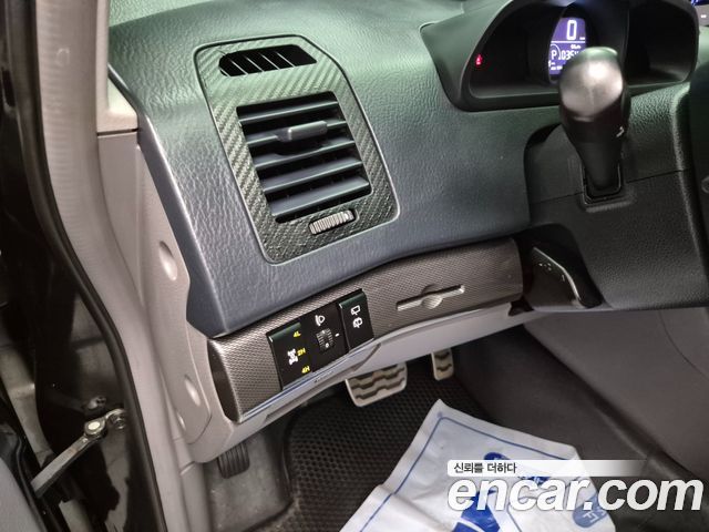 KG Mobility (SsangYong) Korando Turismo 4WD Extreme 9-seater 2015 — фото 18