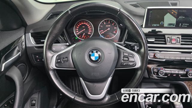 BMW X1 (F48) xDrive 18d 2017 — фото 13