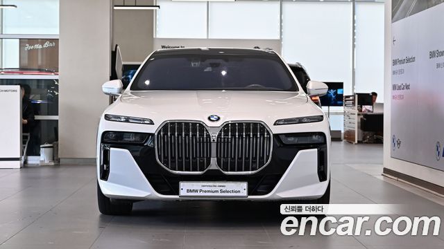 BMW 7 Series (G70) 740i xDrive M Sport 2026 — фото 2