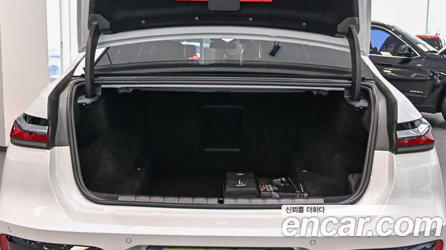 BMW 7 Series (G70) 740i xDrive M Sport 2026 — фото 7