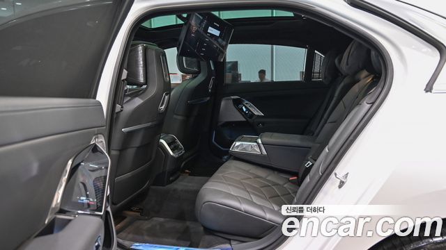 BMW 7 Series (G70) 740i xDrive M Sport 2026 — фото 10