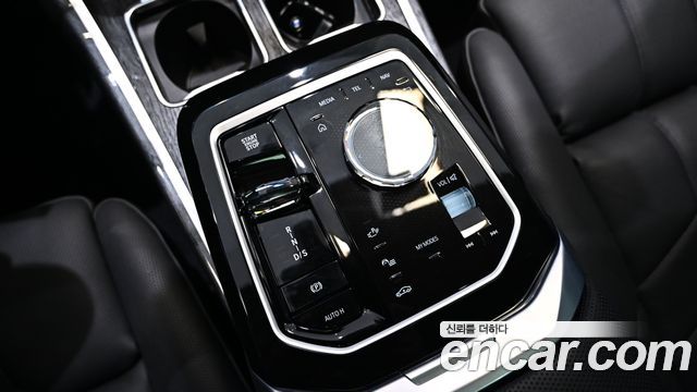 BMW 7 Series (G70) 740i xDrive M Sport 2026 — фото 15