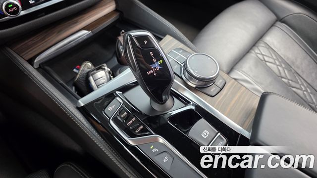BMW 5 Series (G30) 520d xDrive M Sport Package Plus 2018 — фото 9