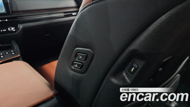 Kia Sportage (V) Gasoline 1.6 Turbo 2WD Signature 2025 — фото 33