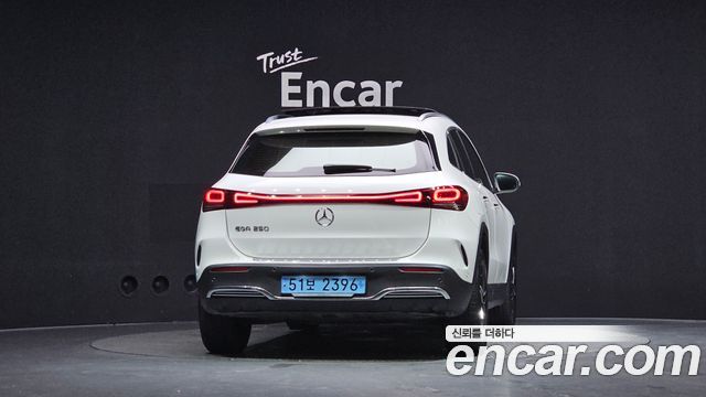 Mercedes-Benz EQA (H243) EQA250 AMG Line 2023 — фото 4