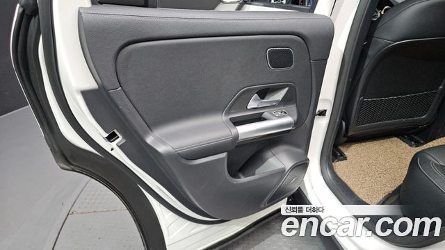 Mercedes-Benz EQA (H243) EQA250 AMG Line 2023 — фото 31