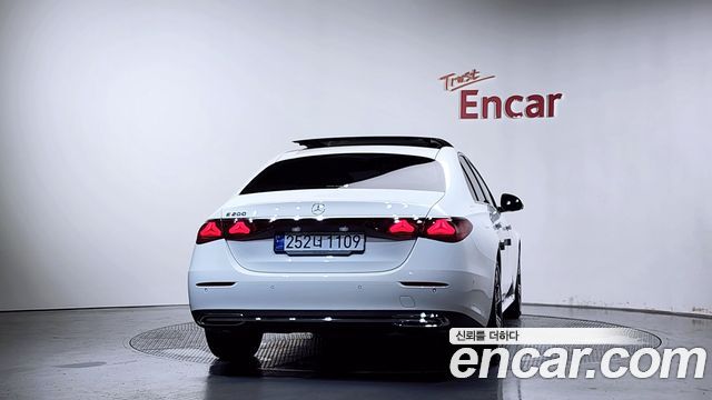 Mercedes-Benz E-Class (W214) E200 Avantgarde 2025 — фото 4