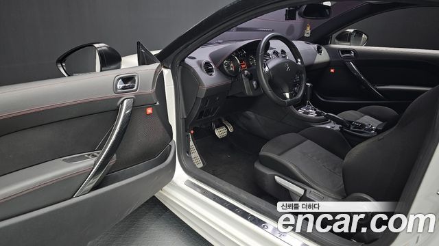 Peugeot RCZ 1.6 First Generation 2013 — фото 10
