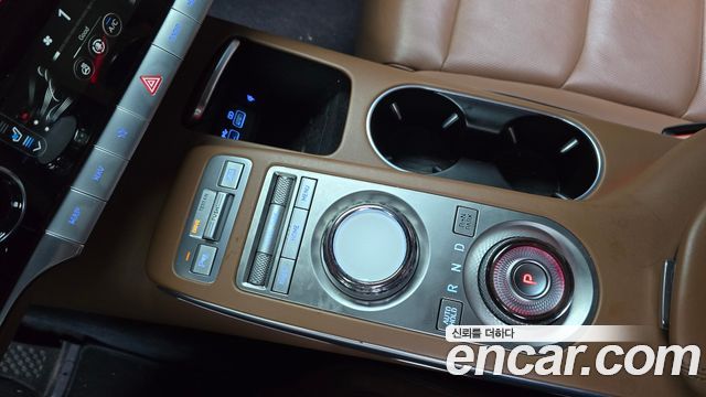 Genesis GV70 2.2 Diesel AWD 2021 — фото 9