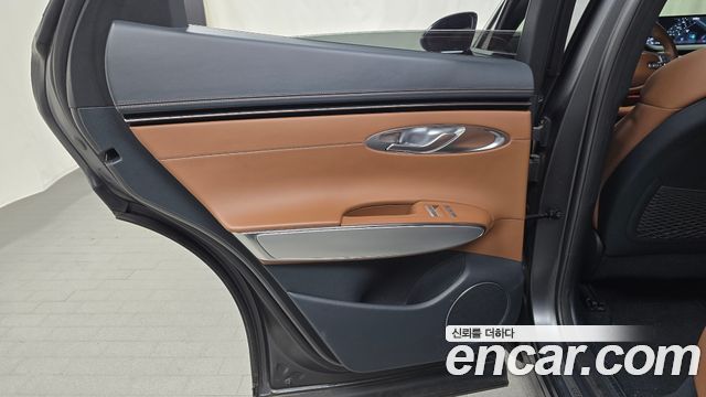 Genesis GV70 2.2 Diesel AWD 2021 — фото 25