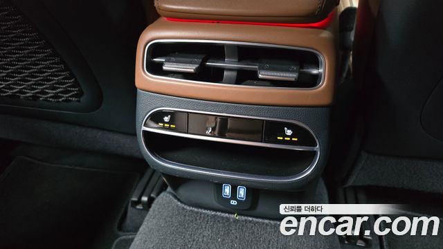Genesis GV70 2.2 Diesel AWD 2021 — фото 30