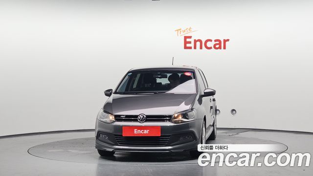 Volkswagen Polo 1.6 TDI R-Line 5th 2014 — фото 3