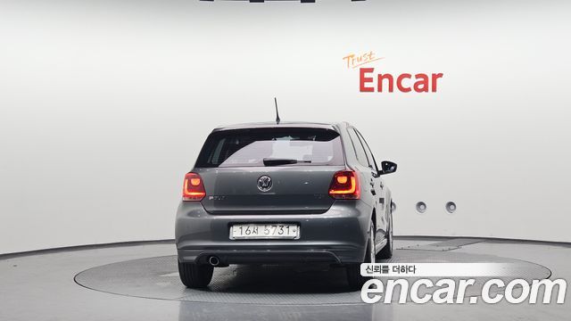 Volkswagen Polo 1.6 TDI R-Line 5th 2014 — фото 4
