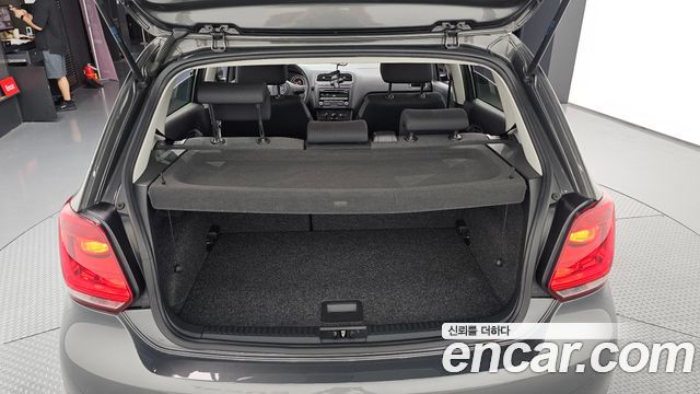 Volkswagen Polo 1.6 TDI R-Line 5th 2014 — фото 20