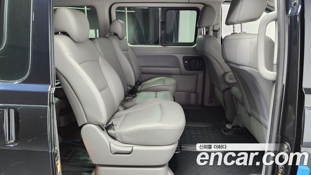 Hyundai Grand Starex Wagon 12-Seater Modern 2020 — фото 11