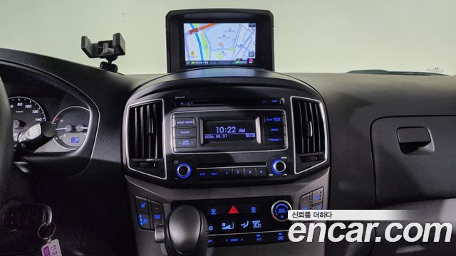 Hyundai Grand Starex Wagon 12-Seater Modern 2020 — фото 13