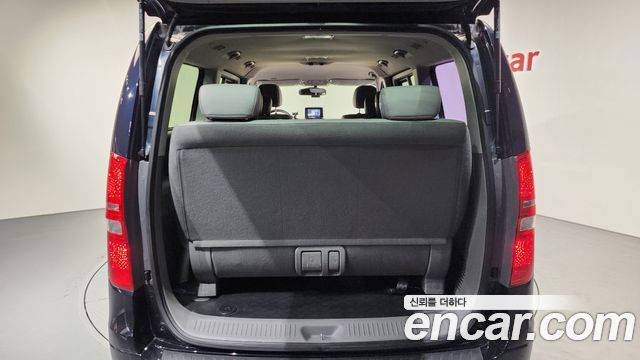 Hyundai Grand Starex Wagon 12-Seater Modern 2020 — фото 20
