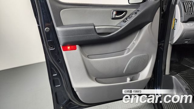 Hyundai Grand Starex Wagon 12-Seater Modern 2020 — фото 24