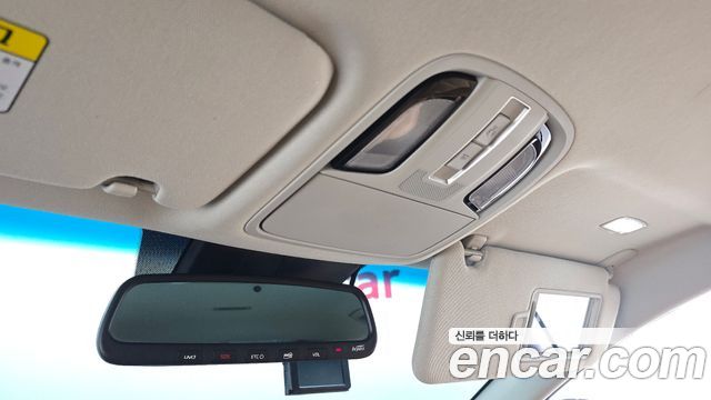 Kia K7 Premier 2.2 Diesel Prestige 2020 — фото 18