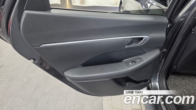 Hyundai Sonata (DN8) 2.0 Premium 2020 — фото 25