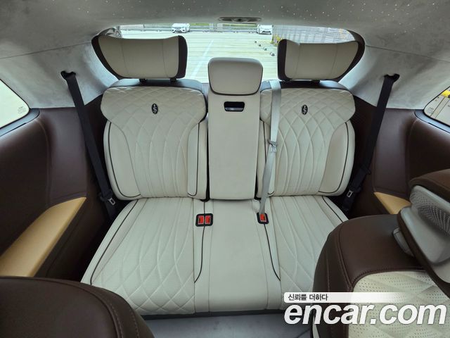 Kia Carnival (IV) Gasoline 9-seater Limousine(Special vehicle) 2023 — фото 16