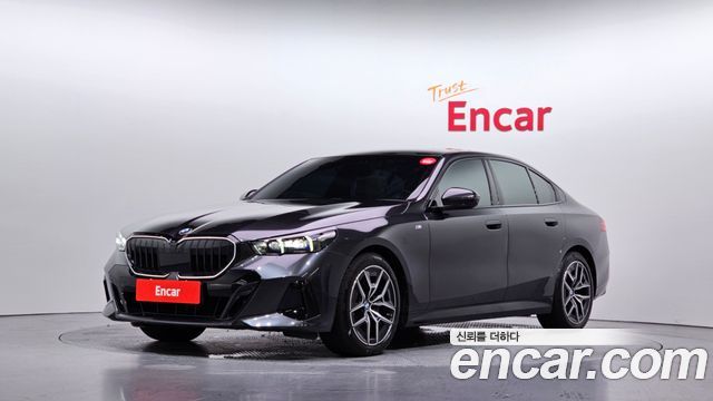 BMW 5 Series (G60) 520i M Sport 2025 — фото 1