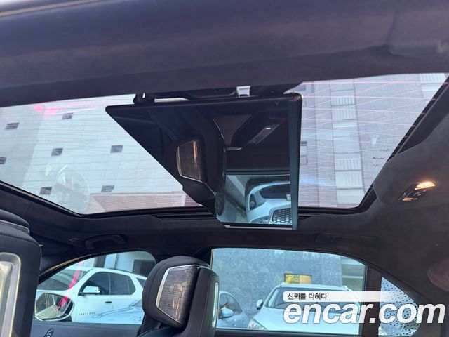 BMW 7 Series (G70) 740i sDrive M Sport 2023 — фото 6