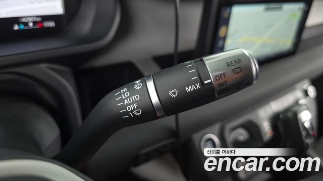 Land Rover Defender (L663) 110 D240 S 2020 — фото 15
