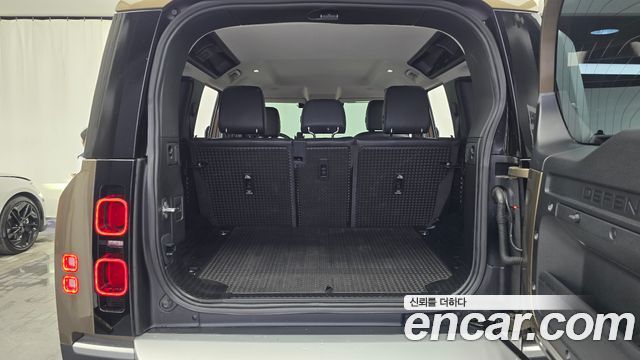 Land Rover Defender (L663) 110 D240 S 2020 — фото 20