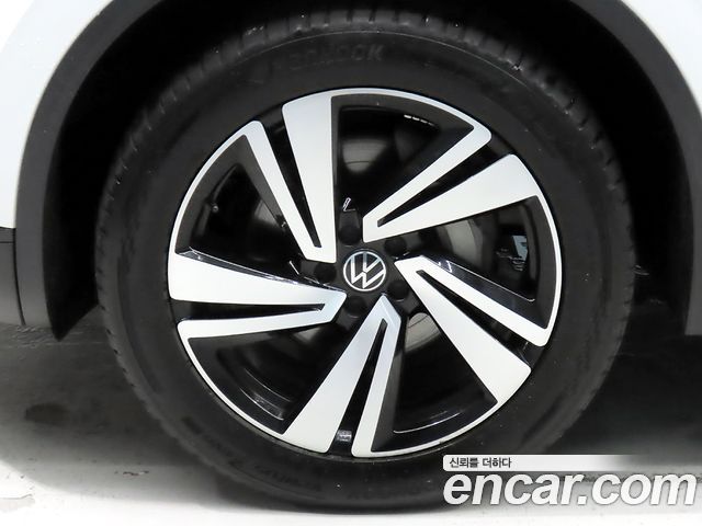 Volkswagen Touareg (III) 3.0 TDI Premium 2021 — фото 5