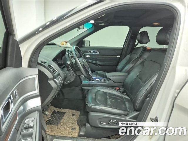 Ford Explorer 2.3 Limited 4WD 5th 2017 — фото 15