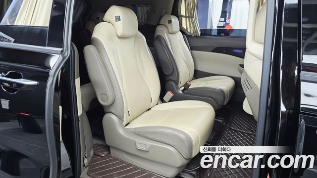 Kia Carnival (IV) Diesel 9-Seater Hi-Limousine Signature 2023 — фото 15