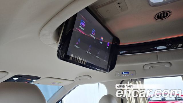 Kia Carnival (IV) Diesel 9-Seater Hi-Limousine Signature 2023 — фото 17