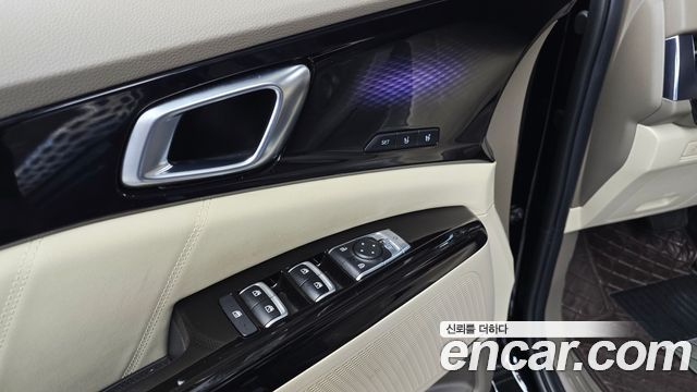Kia Carnival (IV) Diesel 9-Seater Hi-Limousine Signature 2023 — фото 18
