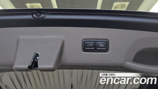 Kia Carnival (IV) Diesel 9-Seater Hi-Limousine Signature 2023 — фото 39
