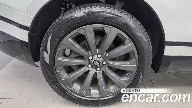 Land Rover Range Rover Velar 3.0 P380 R-Dynamic SE 2020 — фото 5