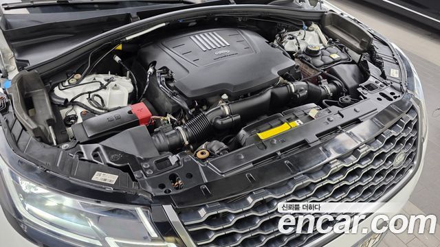 Land Rover Range Rover Velar 3.0 P380 R-Dynamic SE 2020 — фото 6