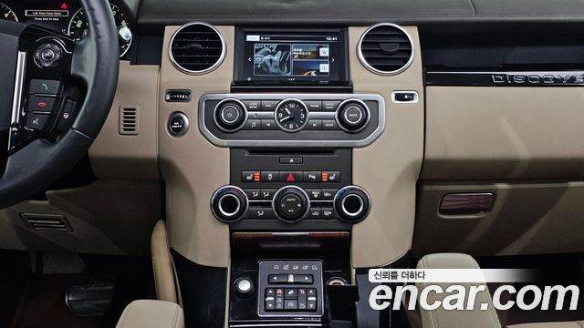 Land Rover Discovery 4 3.0 SDV6 SE 2016 — фото 13