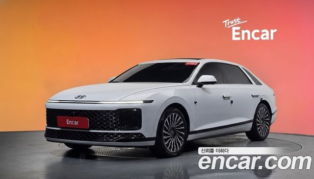 Hyundai Grandeur Hybrid (GN7) Calligraphy