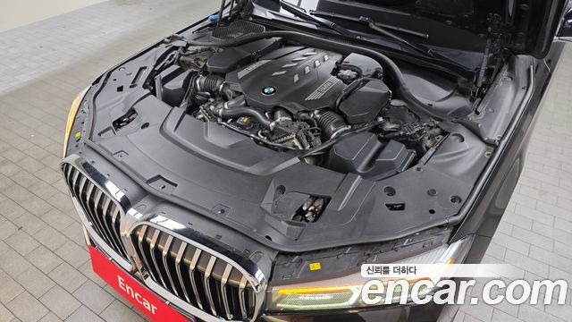 BMW 7 Series (G11) 750Li xDrive Design Pure Excellence 2020 — фото 6