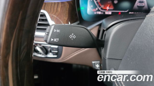 BMW 7 Series (G11) 750Li xDrive Design Pure Excellence 2020 — фото 24