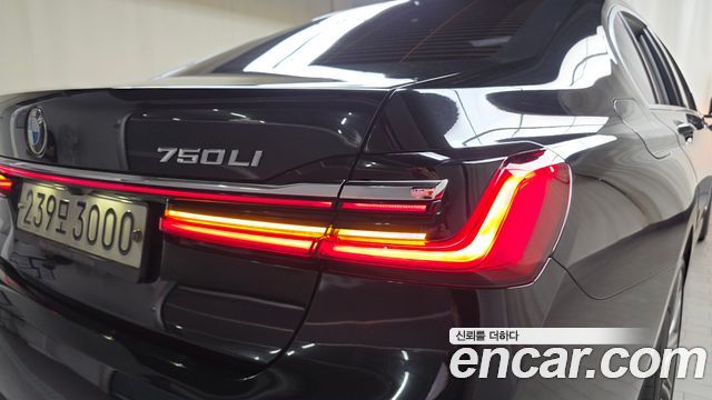 BMW 7 Series (G11) 750Li xDrive Design Pure Excellence 2020 — фото 29