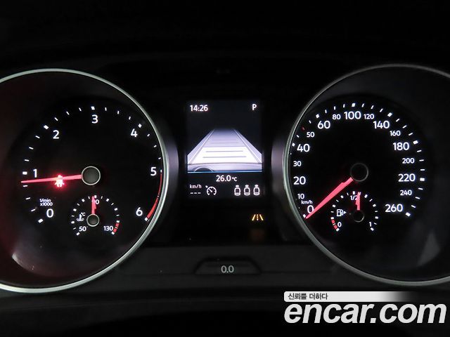 Volkswagen Tiguan (II) 2.0 TDI Premium 2018 — фото 8
