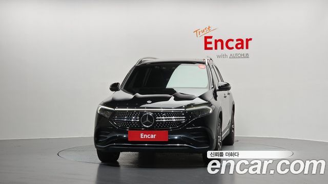 Mercedes-Benz EQB (X243) EQB300 4MATIC AMG Line 2023 — фото 3
