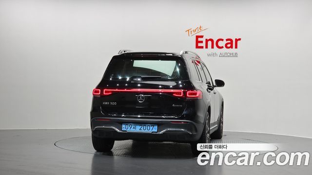 Mercedes-Benz EQB (X243) EQB300 4MATIC AMG Line 2023 — фото 4