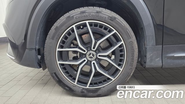Mercedes-Benz EQB (X243) EQB300 4MATIC AMG Line 2023 — фото 5