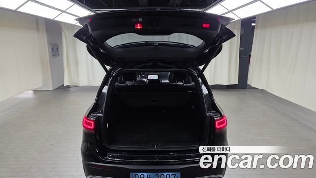 Mercedes-Benz EQB (X243) EQB300 4MATIC AMG Line 2023 — фото 20